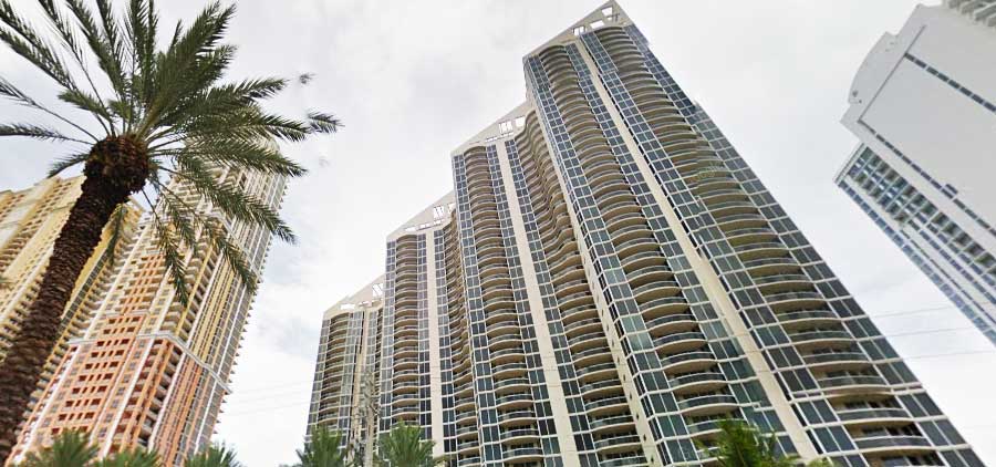 Pinnacle Condominiums