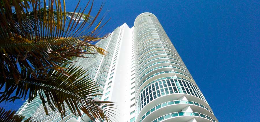 1800 Club Condominiums at Miami for sale and rent